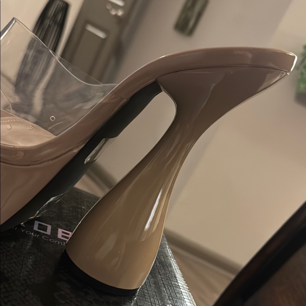Cape Robbin❣️Inji Clear Round Toe Platform High Heels (Inji) BRAND NEW IN BOX❣️ - Picture 3 of 12